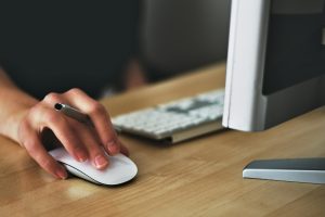 La nueva forma de conseguir dinero extra que está usando gente como tú